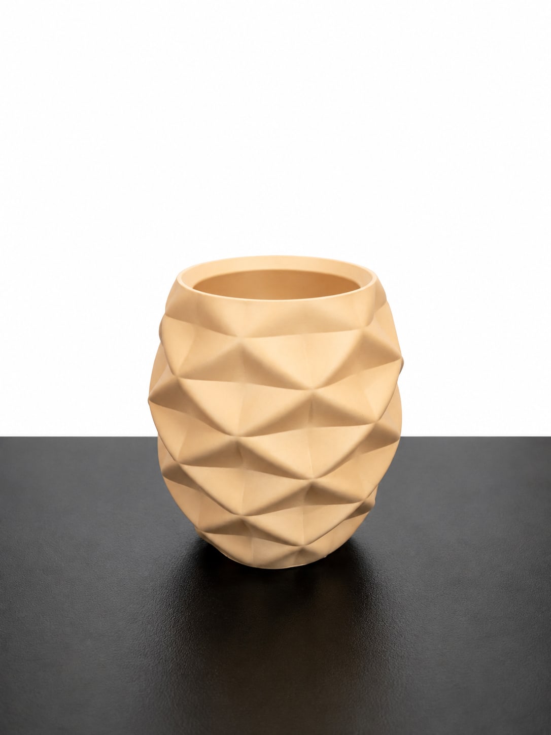 KAKU - Facet Pen Holder